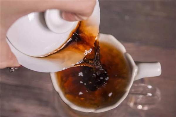 为什么好的熟茶，看起来都很油润？