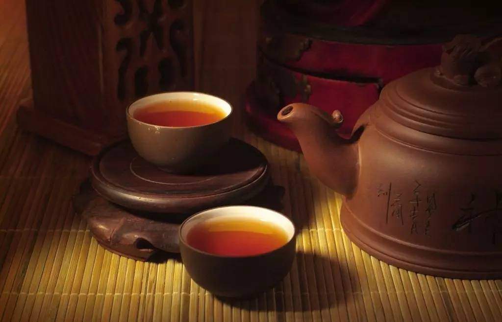 藏茶丨夏天要这样收藏普洱茶