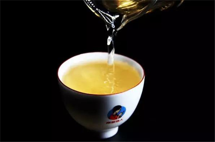 总结普洱生茶茶汤的常见颜色