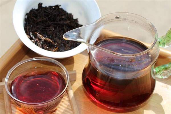 谈谈普洱熟茶与发酵的关系，熟茶不等于发酵！