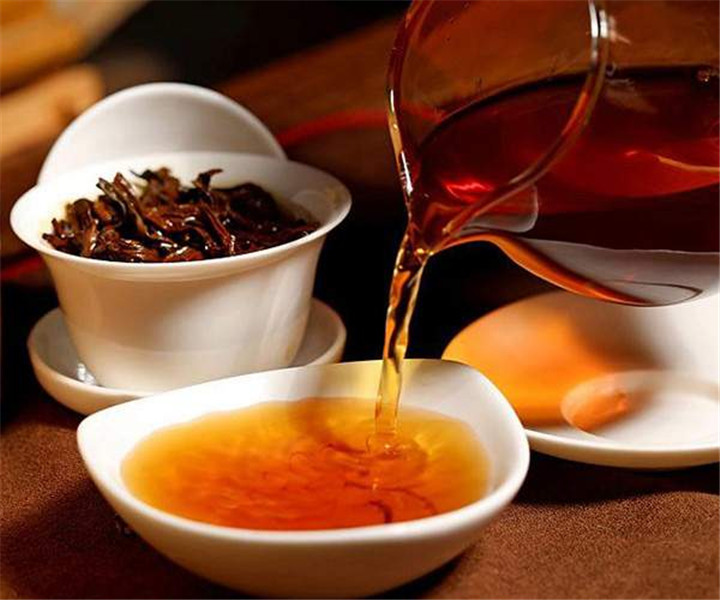 普洱茶的陈味、霉味、堆味如何区分？