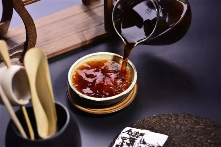 普洱熟茶，藏几年才好喝？