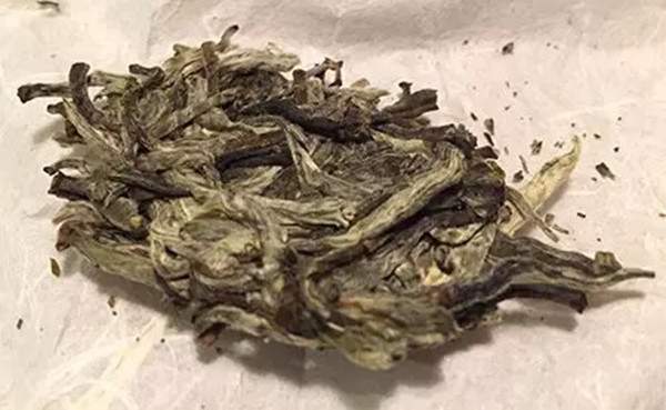 案例分析：凭什么说这款普洱茶树龄不大？